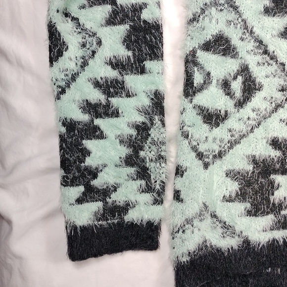 Say What? Women's sweater size XL - Picture 5 of 9